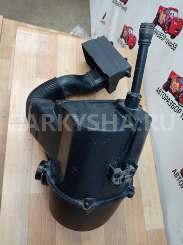 корпус воздушногo фильтра Skoda Fabia 