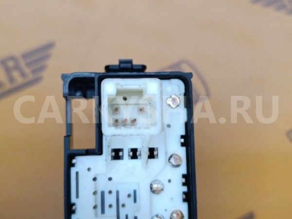 Блок управления стеклоподъемниками задний Toyota Toyota Camry 