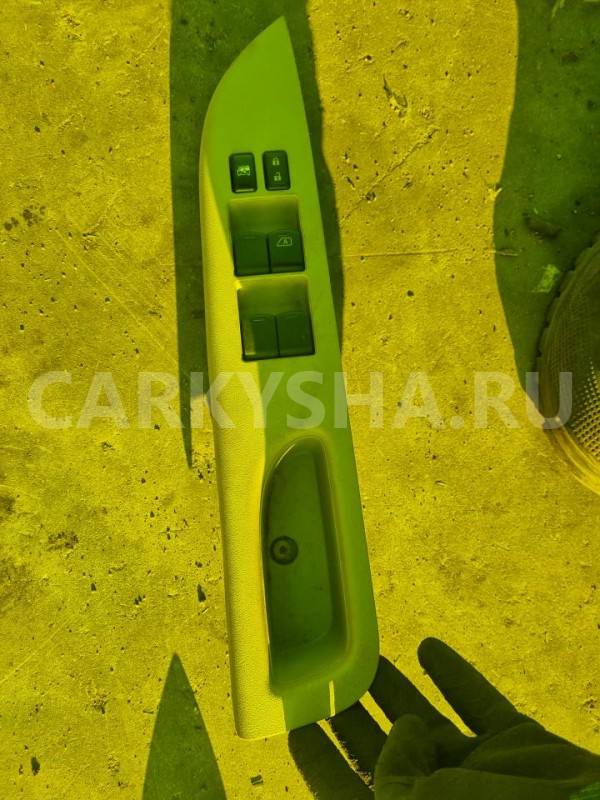 Блок управления стеклами Nissan March 