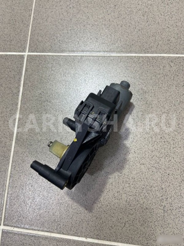 Стеклоподъемник передний левый Audi A6 2000 г Audi 200 оригинальный номер 130821775