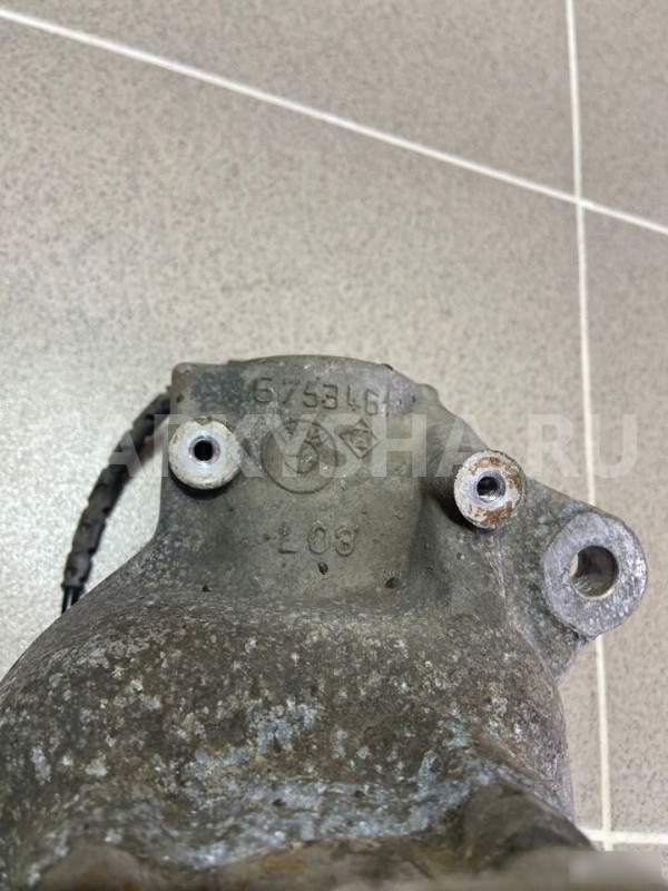 Ступица передняя левая Bmw 7-Series E65 4.4л BMW 7er оригинальный номер 6753461