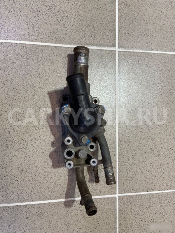 Корпус термостата Nissan AD 1999 г Nissan AD 