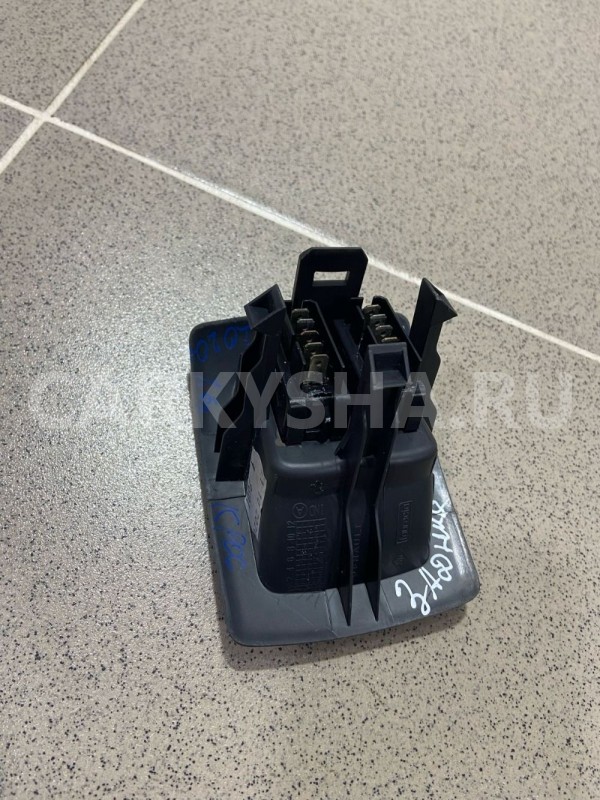 Блок стеклоподъемников задний LADA Largus Cross ВАЗ (Lada) Largus оригинальный номер 8200739459