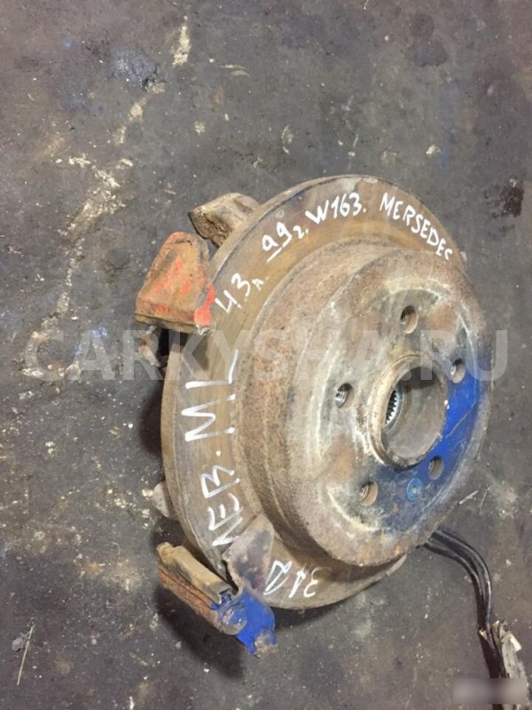 Поворотный кулак задний Mercedes ML-Class W163 Mercedes-Benz M-klasse 