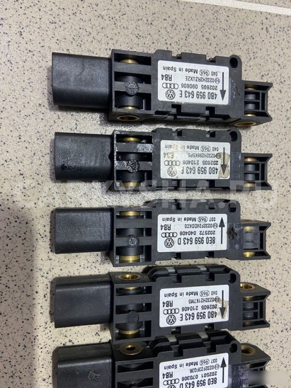 Датчик удара Volkswagen Phaeton 2006 Volkswagen Phaeton оригинальный номер 4B0959643E