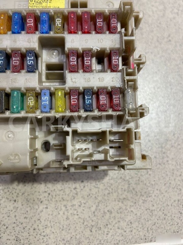 Блок предохранителей салона Nissan Sunny 2002 Nissan Sunny оригинальный номер 243508N000