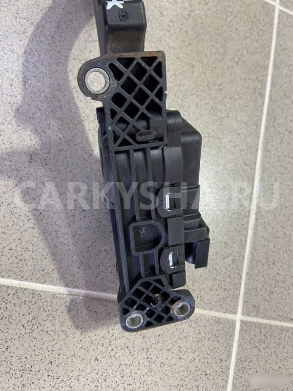 Педаль газа Ford Focus 2 2007 г Ford Focus оригинальный номер 4M519F836AH