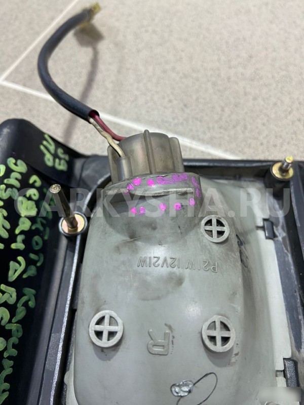 Фонарь багажника правый Toyota Carina II 1992 г Toyota Carina оригинальный номер 87R7662