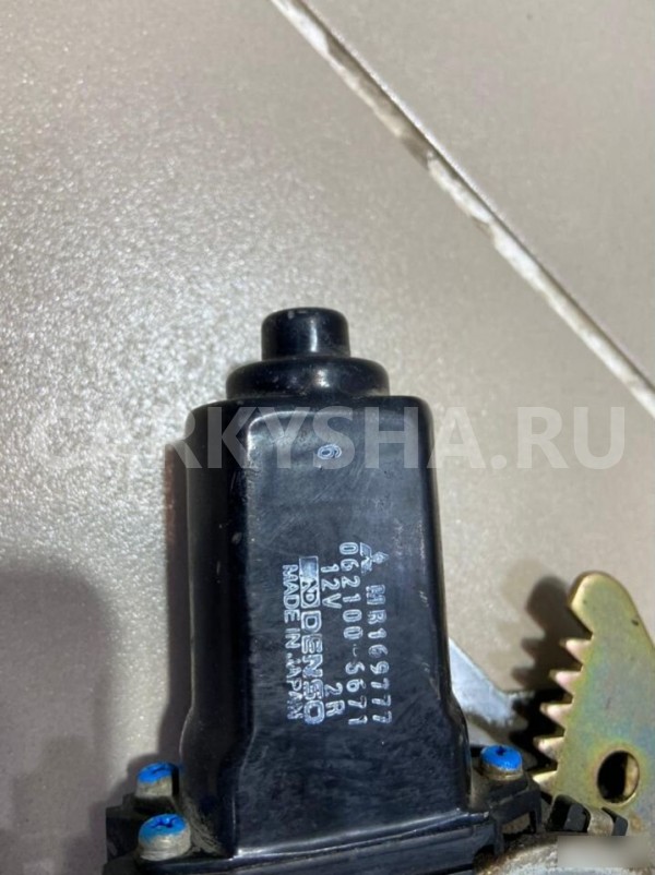 Стеклоподъемник задний правый Mitsubishi Diamant Mitsubishi Diamante оригинальный номер MR169777