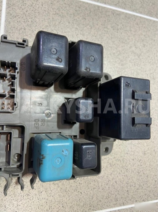 Блок предохранителей в салон Honda Prelude 1993 г Honda Prelude оригинальный номер 38600SS0003