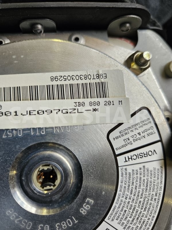 Подушка безопасности в руль Volkswagen Passat 