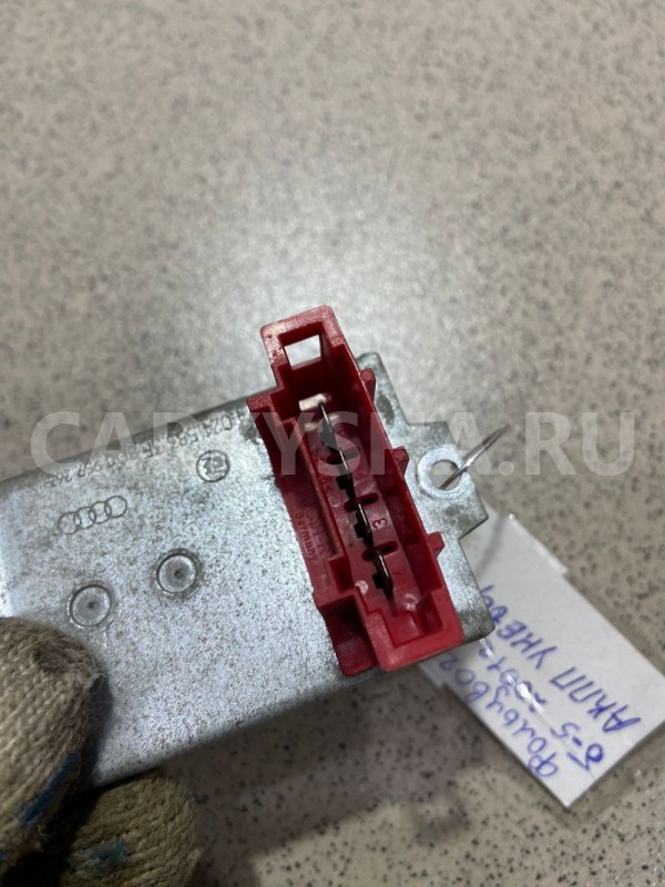 Резистор отопителя Volkswagen Passat 2001 года Volkswagen Passat 