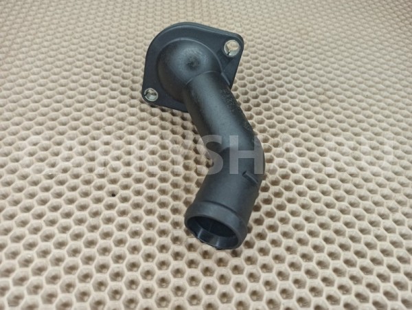 Фланец системы охлаждения Volkswagen Jetta 1K2 BSE Volkswagen Jetta 