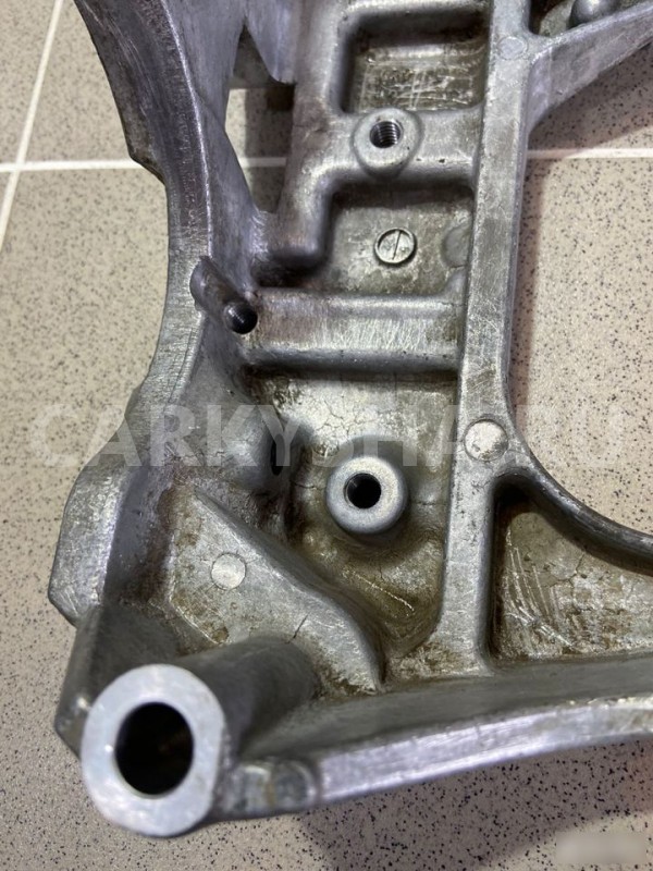 Кронштейн двигателя Nissan Teana II 2011 г Nissan Teana 