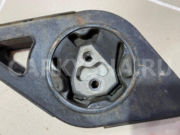 Подушка двигателя LADA Granta 2013год ВАЗ (Lada) Granta оригинальный номер 1118100104510