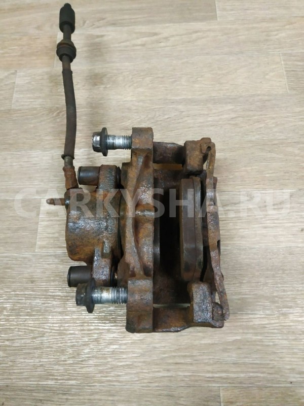 Суппорт тормозной передний правый Land Rover Freelander оригинальный номер 1583139