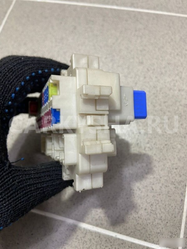 Блок предохранителей Nissan Teana II 2011 Nissan Teana оригинальный номер 1AA0A0F09